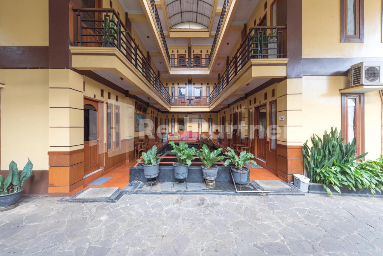 Orange Home Syariah Sukajadi Бандунг Экстерьер фото
