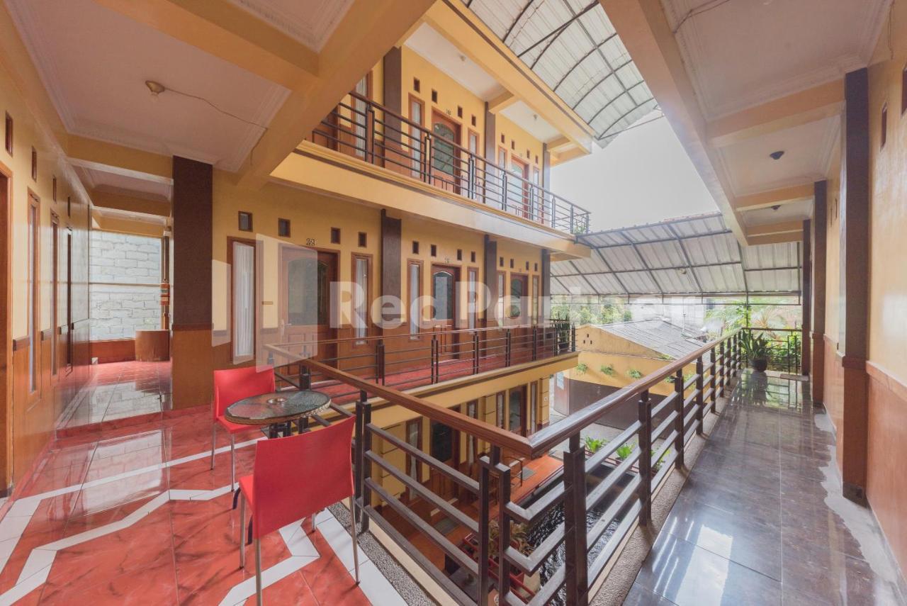 Orange Home Syariah Sukajadi Бандунг Экстерьер фото