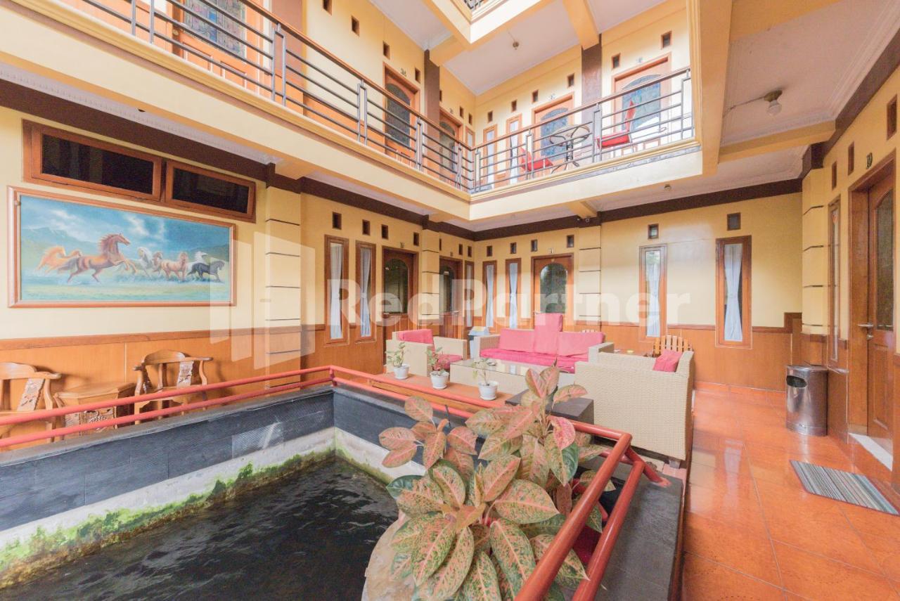 Orange Home Syariah Sukajadi Бандунг Экстерьер фото