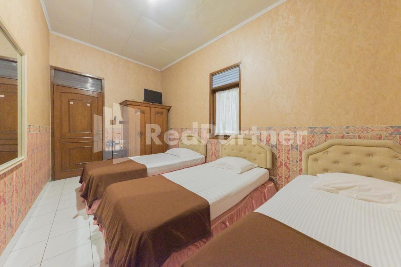 Orange Home Syariah Sukajadi Бандунг Экстерьер фото